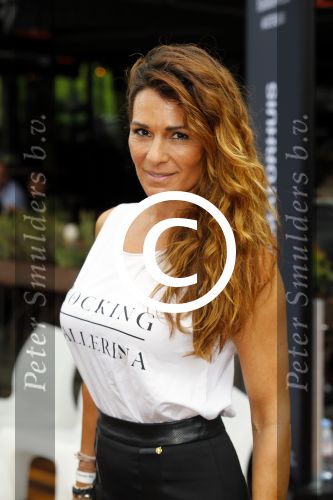 Amsterdam 13 juli 2015Modeshow Maria Cle Leal tijdens de Amsterdam fashion week in aanwezigheid van Doutzen Kroes en Sunnery James. Quinty Trustfull met dochter