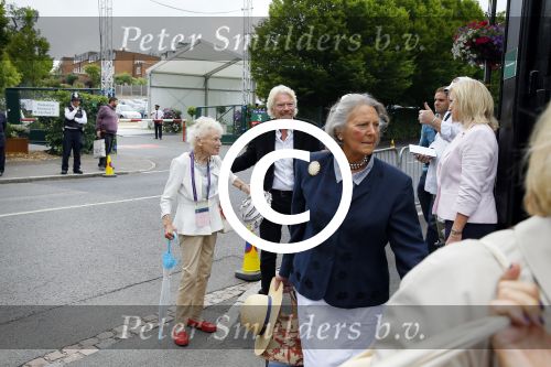 Wimbledon 7 juli 2015
Richard Branson en zijn moeder Eva arriveren bij het tennis tournooi van Wimbledon.