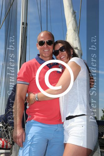 Sneek, 2 Augustus 2015
Rintje Ritsma met zijn vriendin Youandi Mazeland en haar zoon Clemens
met hun boot de Bluefin
