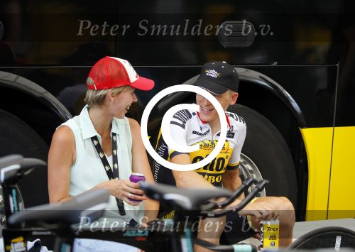Utrecht 4 juli 2015
Tour de France start met de proloog in Utrecht. Robert Gesink met zijn vrouw