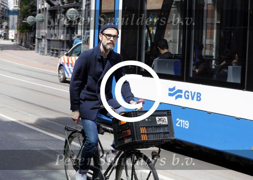 Amsterdam 20 juni 2015
Rolf Snoeren (Viktor en Rolf) op de fiets in amsterdam