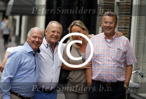 Den Haag 16 juli 2015
Verjaardagsfeestje Frits Huffnagel in Den Haag. Ronnie Tober en Jan Jochems