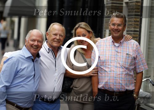 Den Haag 16 juli 2015
Verjaardagsfeestje Frits Huffnagel in Den Haag. Ronnie Tober en Jan Jochems