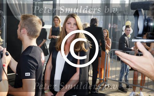 Amsterdam 26 juni 2015
Dance 4 life gala. Doutzen Kroes. Doutzen met haar manager Sarah Keller