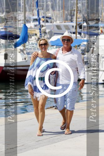 Ibiza Sant Antonio 24 juli 2015
Jan Reus en zijn vrouw Sonja Bakker samen op vakantie op ibiza.