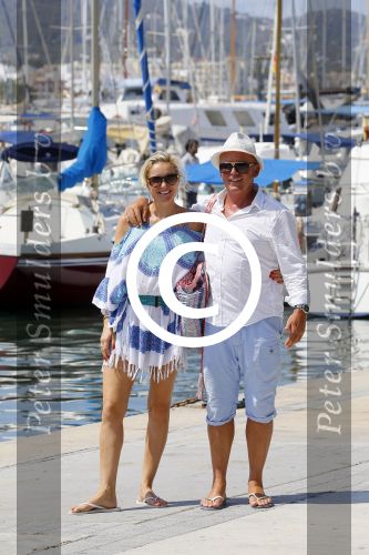 Ibiza Sant Antonio 24 juli 2015
Jan Reus en zijn vrouw Sonja Bakker samen op vakantie op ibiza.