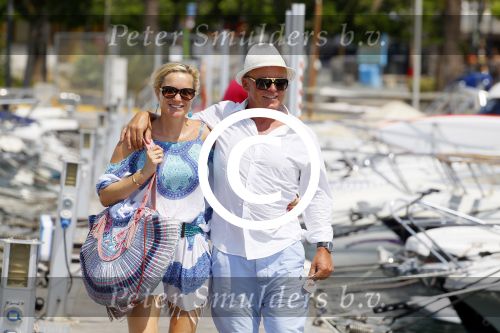 Ibiza Sant Antonio 24 juli 2015
Jan Reus en zijn vrouw Sonja Bakker samen op vakantie op ibiza.