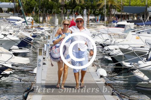 Ibiza Sant Antonio 24 juli 2015
Jan Reus en zijn vrouw Sonja Bakker samen op vakantie op ibiza.