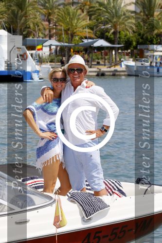 Ibiza Sant Antonio 24 juli 2015
Jan Reus en zijn vrouw Sonja Bakker samen op vakantie op ibiza.