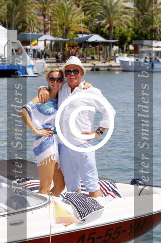 Ibiza Sant Antonio 24 juli 2015
Jan Reus en zijn vrouw Sonja Bakker samen op vakantie op ibiza.
