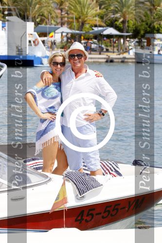 Ibiza Sant Antonio 24 juli 2015
Jan Reus en zijn vrouw Sonja Bakker samen op vakantie op ibiza.