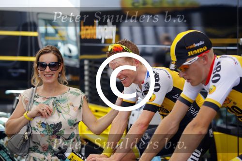 Utrecht 4 juli 2015
Tour de France start met de proloog in Utrecht. Steven Kruiswijk met zijn vrouw