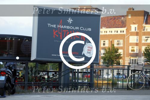 Amsterdam 14 juli 2015  
Patricia Paay en Adam Curry hebben samen gegeten bij the Harbour Club kitchen in Amsterdam.