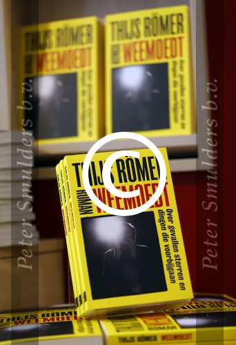 Amsterdam 12 juni 2015 
Presentatie boek Thijs Romer en nieuwe tijdschrift Wendy v Dijk. Ook Katja Schuurman is aanwezig alsmede de ouders en broer van Thijs.  De presentatie was in het nieuwe pand van Scheltema aan het Rokin