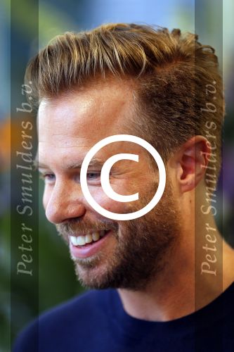 Amsterdam 12 juni 2015 
Presentatie boek Thijs Romer en nieuwe tijdschrift Wendy v Dijk. Ook Katja Schuurman is aanwezig alsmede de ouders en broer van Thijs.  De presentatie was in het nieuwe pand van Scheltema aan het Rokin