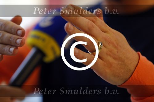 Amsterdam 12 juni 2015 
Presentatie boek Thijs Romer en nieuwe tijdschrift Wendy v Dijk. Ook Katja Schuurman is aanwezig alsmede de ouders en broer van Thijs.  De presentatie was in het nieuwe pand van Scheltema aan het Rokin