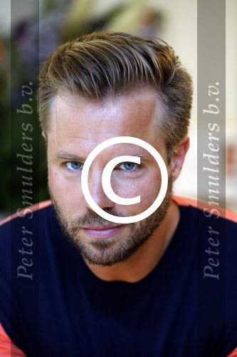 Amsterdam 12 juni 2015 
Presentatie boek Thijs Romer en nieuwe tijdschrift Wendy v Dijk. Ook Katja Schuurman is aanwezig alsmede de ouders en broer van Thijs.  De presentatie was in het nieuwe pand van Scheltema aan het Rokin