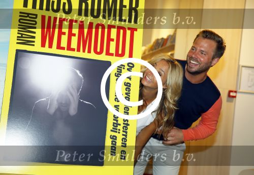 Amsterdam 12 juni 2015 
Presentatie boek Thijs Romer en nieuwe tijdschrift Wendy v Dijk. Ook Katja Schuurman is aanwezig alsmede de ouders en broer van Thijs.  De presentatie was in het nieuwe pand van Scheltema aan het Rokin