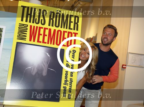 Amsterdam 12 juni 2015 
Presentatie boek Thijs Romer en nieuwe tijdschrift Wendy v Dijk. Ook Katja Schuurman is aanwezig alsmede de ouders en broer van Thijs.  De presentatie was in het nieuwe pand van Scheltema aan het Rokin