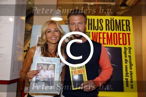 Amsterdam 12 juni 2015 
Presentatie boek Thijs Romer en nieuwe tijdschrift Wendy v Dijk. Ook Katja Schuurman is aanwezig alsmede de ouders en broer van Thijs.  De presentatie was in het nieuwe pand van Scheltema aan het Rokin