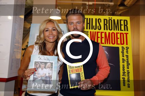 Amsterdam 12 juni 2015 
Presentatie boek Thijs Romer en nieuwe tijdschrift Wendy v Dijk. Ook Katja Schuurman is aanwezig alsmede de ouders en broer van Thijs.  De presentatie was in het nieuwe pand van Scheltema aan het Rokin
