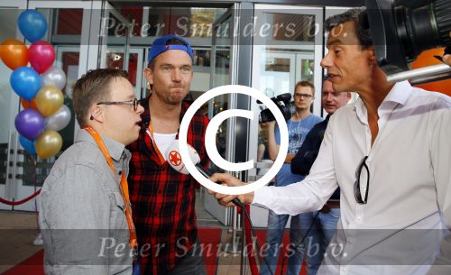 Rotterdam 9 augustus 2015
Edwin Smulders Johnny de Mol en Tomas v d Broek tijdens opnames van het rtl programma Down met Johnny. We gingen naar de premiere naar Wickie de Viking in het nieuwe Luxor.