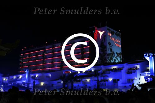 ibiza 1 augustus 2015
Armin v Buuren treedt op met zijn state of trance show in hotel Ushuaia op ibiza