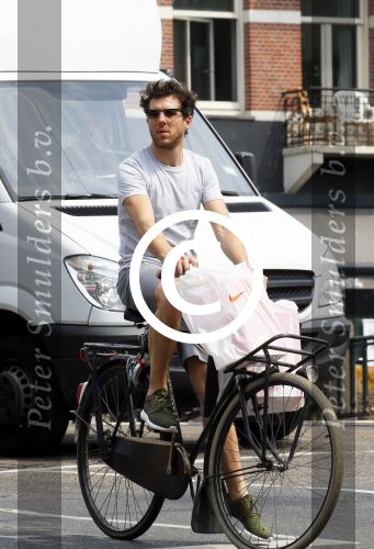 Amsterdam 2 juli 2015 
 William Spaaij op de fiets