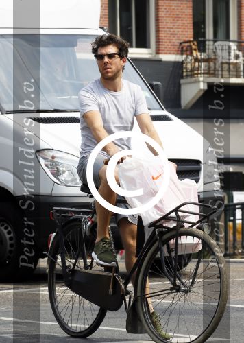 Amsterdam 2 juli 2015 
 William Spaaij op de fiets