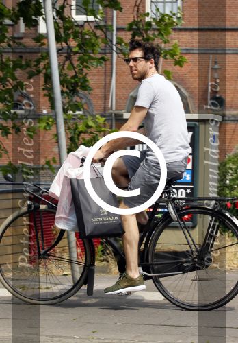 Amsterdam 2 juli 2015 
 William Spaaij op de fiets