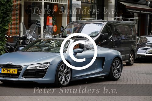 Amsterdam 26 juni 2015  
Winnie Haatrecht ( Voetbalmakelaar) in zijn audi RS8 cabrio