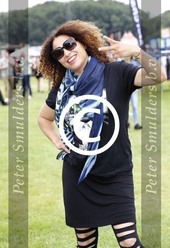 Amsterdam 15 juli 2016 
Day at the park festival in het amsterdamse bos. Anita Doth met een vriendin
