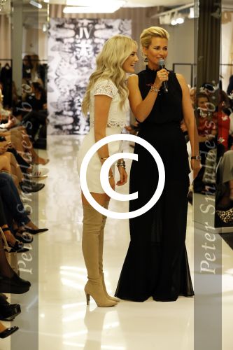Amsterdam 4 juli 2016
Modeshow Josh Veldhuizen (Josh V) gepresenteerd door Anouk Smulders.