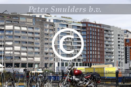 Amsterdam 15 juli 2016
Zangeres Anouk Teeuwe haar appartement / penthouse zou in de stille verkoop staan.