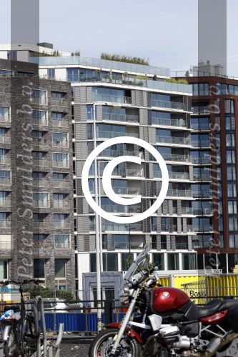 Amsterdam 15 juli 2016
Zangeres Anouk Teeuwe haar appartement / penthouse zou in de stille verkoop staan.