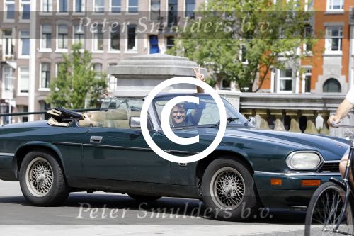 Amsterdam 15 juli 2016
Beau v Erven Dorens in zijn jaguar cabrio.