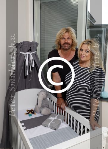 Wateringen 19 juli 2016 
Bobbi Eden ( zwanger ) met haar man Mark Laurenz in hun babykamer.