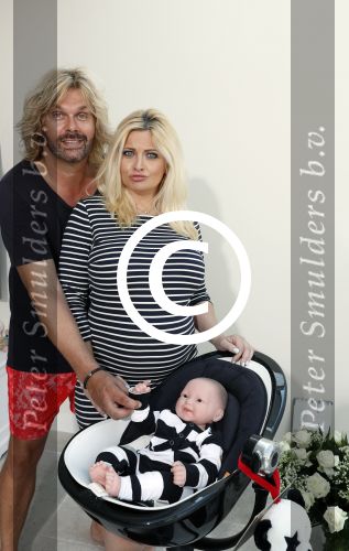 Wateringen 19 juli 2016 
Bobbi Eden ( zwanger ) met haar man Mark Laurenz in hun babykamer.