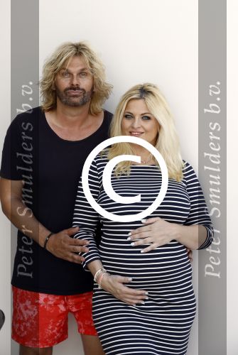 Wateringen 19 juli 2016 
Bobbi Eden ( zwanger ) met haar man Mark Laurenz in hun babykamer.