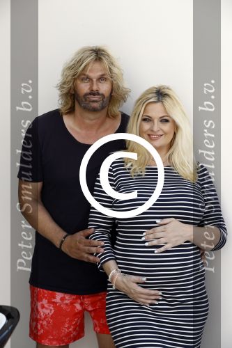 Wateringen 19 juli 2016 
Bobbi Eden ( zwanger ) met haar man Mark Laurenz in hun babykamer.
