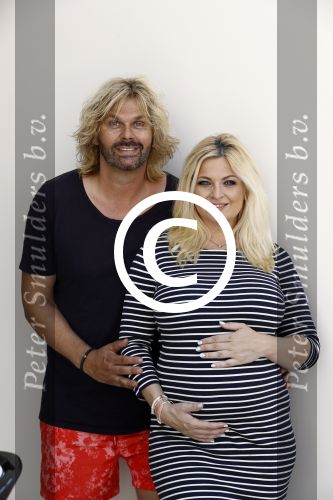 Wateringen 19 juli 2016 
Bobbi Eden ( zwanger ) met haar man Mark Laurenz in hun babykamer.