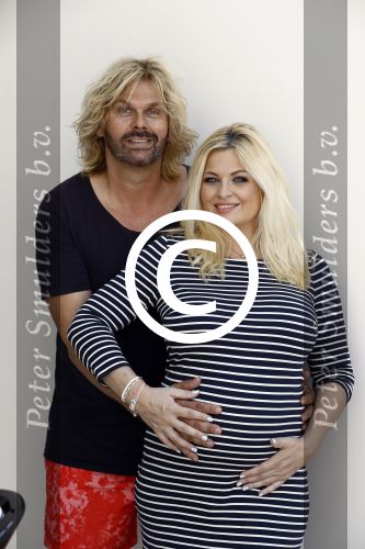 Wateringen 19 juli 2016 
Bobbi Eden ( zwanger ) met haar man Mark Laurenz in hun babykamer.