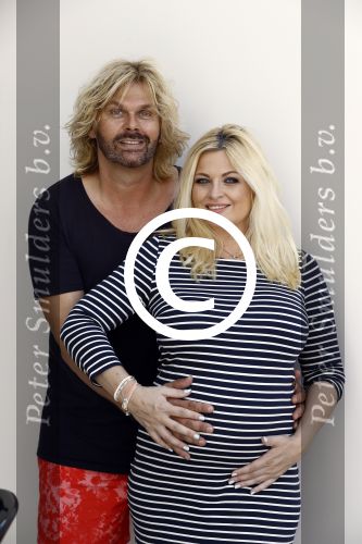Wateringen 19 juli 2016 
Bobbi Eden ( zwanger ) met haar man Mark Laurenz in hun babykamer.