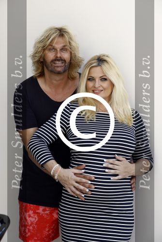 Wateringen 19 juli 2016 
Bobbi Eden ( zwanger ) met haar man Mark Laurenz in hun babykamer.
