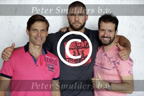 Amsterdam 23 juni 2016
Annette de Vries interviewt Casper v Dien en Florian Munteanu bij the harbour club.
Varol Porsemay heeft ze naar nederland gehaald.