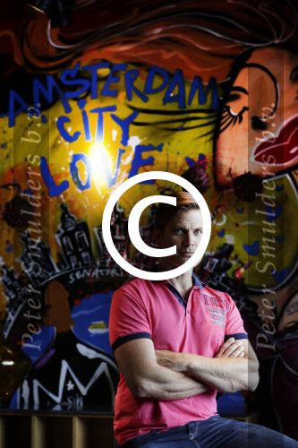 Amsterdam 23 juni 2016
Annette de Vries interviewt Casper v Dien en Florian Munteanu bij the harbour club.
Varol Porsemay heeft ze naar nederland gehaald.