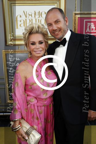 Amsterdam 13 juli 2016  
Premiere absolutely fabulous in Tuschinski. Connie Witteman met verloofde vriend Eugene v Dun