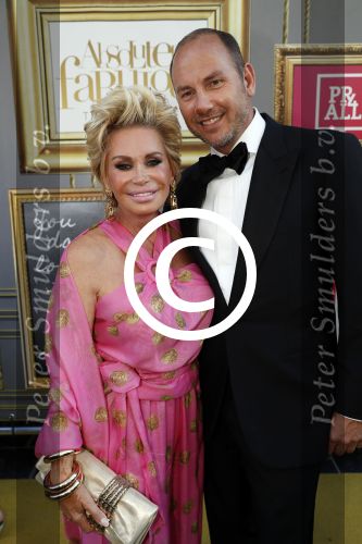 Amsterdam 13 juli 2016  
Premiere absolutely fabulous in Tuschinski. Connie Witteman met verloofde vriend Eugene v Dun
