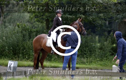 Aerdenhout 2 juli 2016
Esther de Graaf doet mee aan concours voor 5 en 6 jarigen in Aerdenhout.