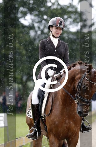 Aerdenhout 2 juli 2016
Esther de Graaf doet mee aan concours voor 5 en 6 jarigen in Aerdenhout.